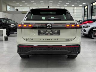 2026 Volkswagen Tiguan L Pro III (China Market), бежевый, 5099000 рублей, вид 5