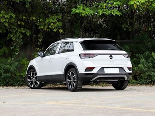 2026 Volkswagen T-Roc I Рестайлинг, белый, 2350000 рублей, вид 4
