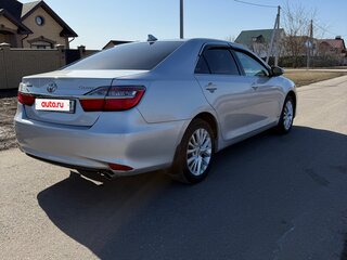 2015 Toyota Camry VII (XV50) Рестайлинг, серебристый, 2125000 рублей, вид 1