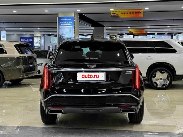 2026 Cadillac XT5 II, чёрный, 5066000 рублей - вид 5