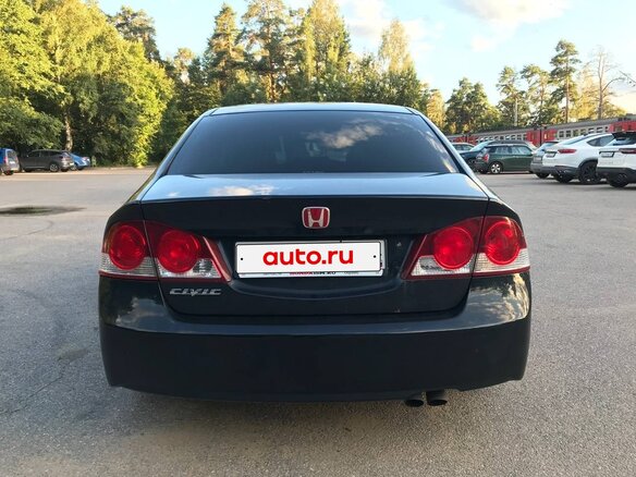 2008 Honda Civic VIII, чёрный, 640000 рублей - вид 3