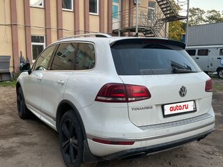 2017 Volkswagen Touareg II Рестайлинг, белый, 3500000 рублей, вид 5