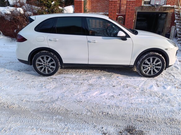 2012 Porsche Cayenne II (958), белый, 2100000 рублей - вид 4