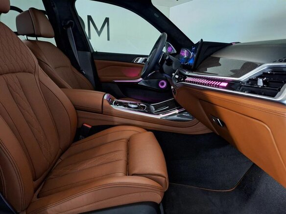 2026 BMW X7 M60i I (G07) Рестайлинг, чёрный, 24900000 рублей - вид 17