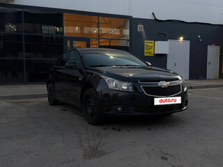 2010 Chevrolet Cruze I, чёрный, 650000 рублей, вид 3