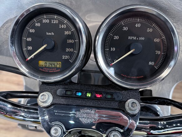2005 Harley-Davidson Sportster 1200, белый, 850000 рублей - вид 22