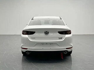 2023 Mazda 3 Axela IV (BP), белый, 1660600 рублей, вид 4