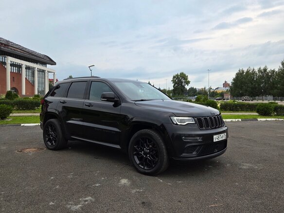 2021 Jeep Grand Cherokee IV (WK2) Рестайлинг, чёрный, 6500000 рублей - вид 6