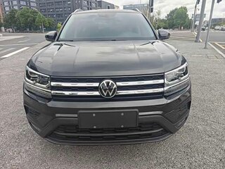 2023 Volkswagen Tharu I, чёрный, 1650009 рублей, вид 3