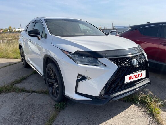 2017 Lexus RX 200t IV, белый, 3230000 рублей - вид 1