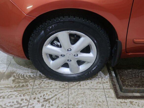2007 Nissan Note I, оранжевый, 720000 рублей - вид 11