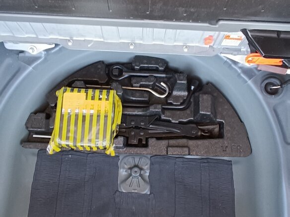 2011 Toyota Prius Alpha I (ZVW40/41), синий, 1290000 рублей - вид 6