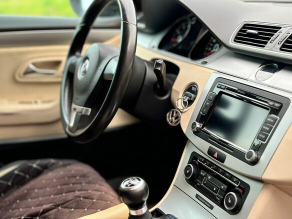 2011 Volkswagen Passat CC I, чёрный, 1250000 рублей - вид 10