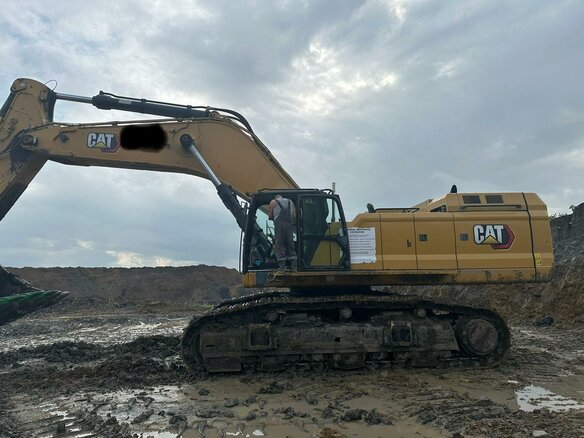 2021 Caterpillar 395, 37000000 рублей - вид 2