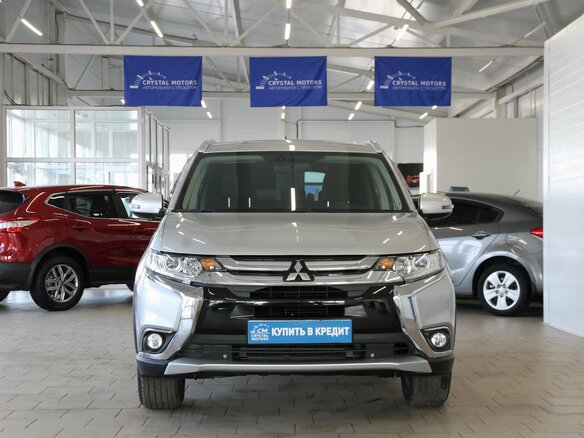 2016 Mitsubishi Outlander III Рестайлинг 2, серебристый - вид 1