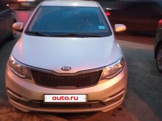 2017 Kia Rio III Рестайлинг, серебристый, 1100000 рублей, вид 2