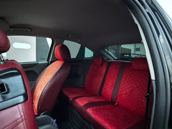 2009 Ford Focus II Рестайлинг, чёрный, 580000 рублей - вид 7