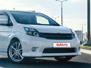 2010 Toyota ISis I Рестайлинг, белый, 1399999 рублей, вид 5