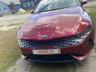 2020 Kia K5 III, красный, 2250000 рублей, вид 5