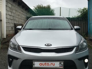 2018 Kia Rio IV, серебристый, 1200000 рублей, вид 1