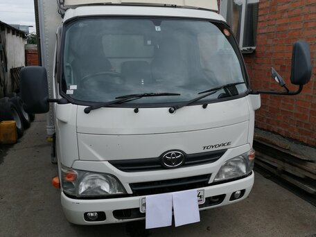 2012 Toyota Dyna, белый, 2300000 рублей, вид 1