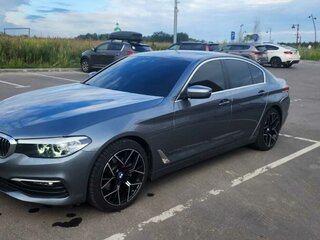 2019 BMW 5 серии 518d VII (G30/G31/G38), серый, 3000000 рублей, вид 1