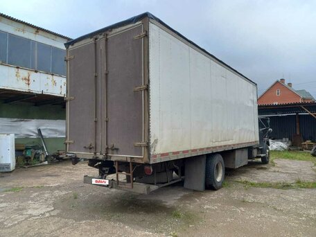 2002 Freightliner Business Class (FL), чёрный, 400000 рублей, вид 2