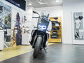 2019 BMW C 400 X, белый - вид 2