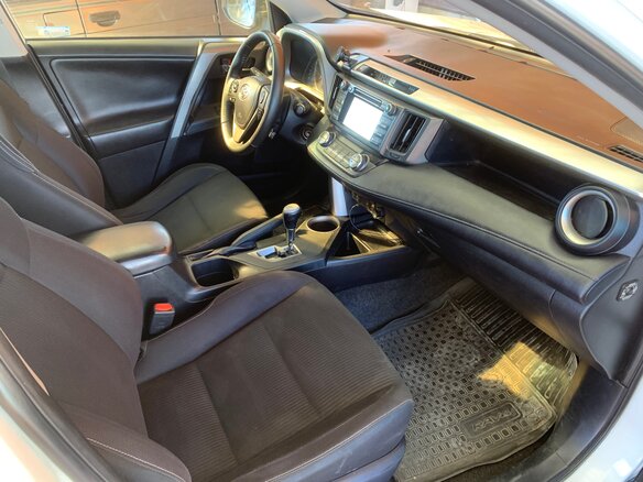 2013 Toyota RAV4 IV (XA40), белый, 1600000 рублей - вид 8