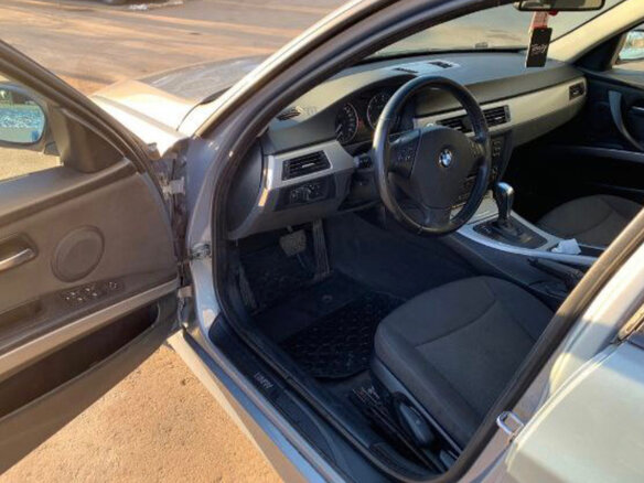 2005 BMW 3 серии 320i V (E90/E91/E92/E93), серый - вид 4