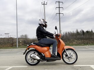 2009 Aprilia Scarabeo 50, оранжевый, 150000 рублей, вид 3