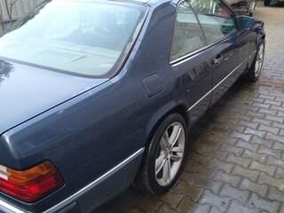 1990 Mercedes-Benz W124 230, синий, 2500000 рублей, вид 4