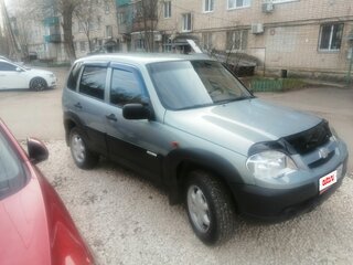 2002 Chevrolet Niva I, серый, 400000 рублей, вид 1