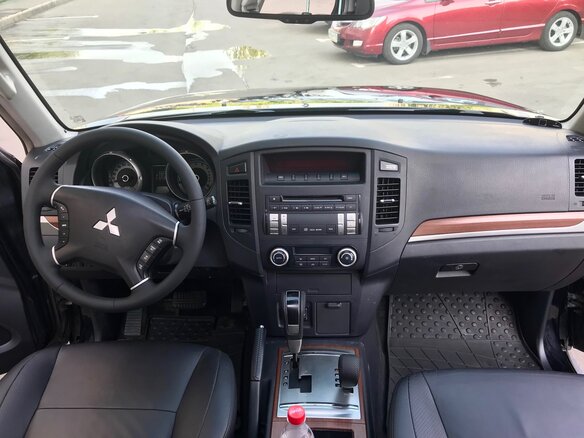 2007 Mitsubishi Pajero IV, чёрный - вид 10