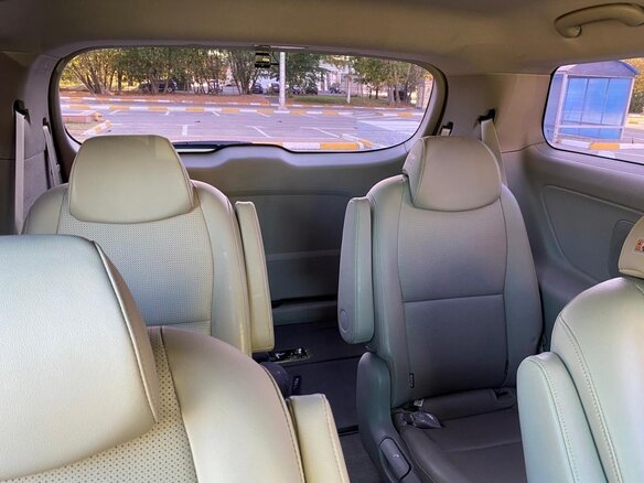 2018 Kia Carnival III, белый, 2550000 рублей - вид 12