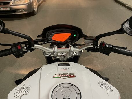 2014 MV Agusta Brutale 800, белый, 799900 рублей, вид 4