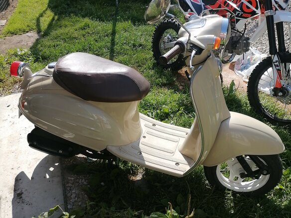 2002 Suzuki Verde, бежевый, 100000 рублей - вид 2