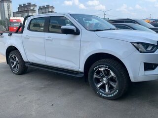 2024 Isuzu D-Max III, белый, 3990000 рублей, вид 3