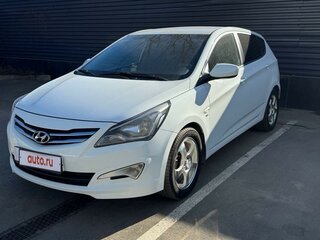 2014 Hyundai Solaris I Рестайлинг, белый, 1000000 рублей, вид 2