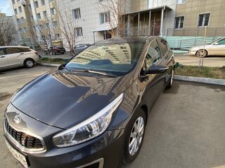 2016 Kia Ceed II Рестайлинг, серый, 1470000 рублей, вид 1