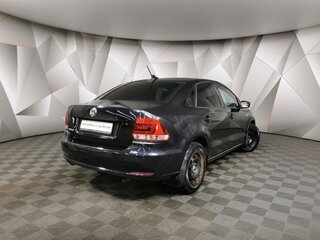 2017 Volkswagen Polo V Рестайлинг, чёрный, 900000 рублей, вид 5