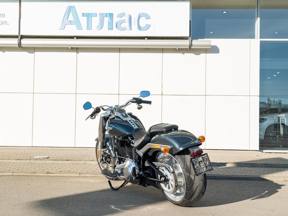 2020 Harley-Davidson Fat Boy, зелёный, 2210000 рублей - вид 4