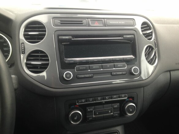 2014 Volkswagen Tiguan I Рестайлинг, белый - вид 7