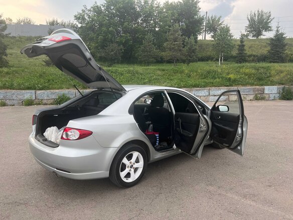 2005 Mazda Atenza I, серый, 999000 рублей - вид 9