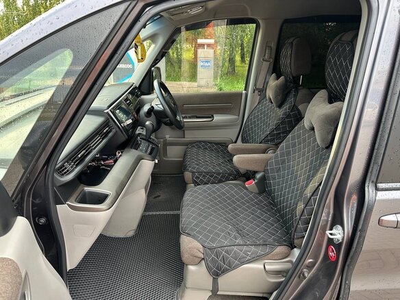 2019 Honda Stepwgn V Рестайлинг, серый, 2250000 рублей - вид 9
