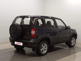 2013 Chevrolet Niva I Рестайлинг, коричневый, 350000 рублей, вид 3