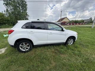 2012 Mitsubishi ASX I, белый, 900000 рублей, вид 3