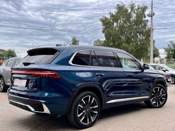 2023 Geely Monjaro I, зелёный, 3499000 рублей - вид 3