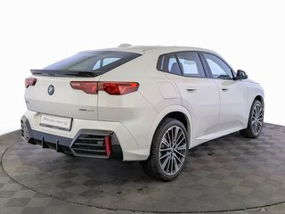 2025 BMW X2 xDrive25i II (U10), белый, 6300000 рублей, вид 2