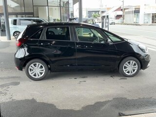 2024 Honda Fit IV Рестайлинг, чёрный, 1050217 рублей, вид 4